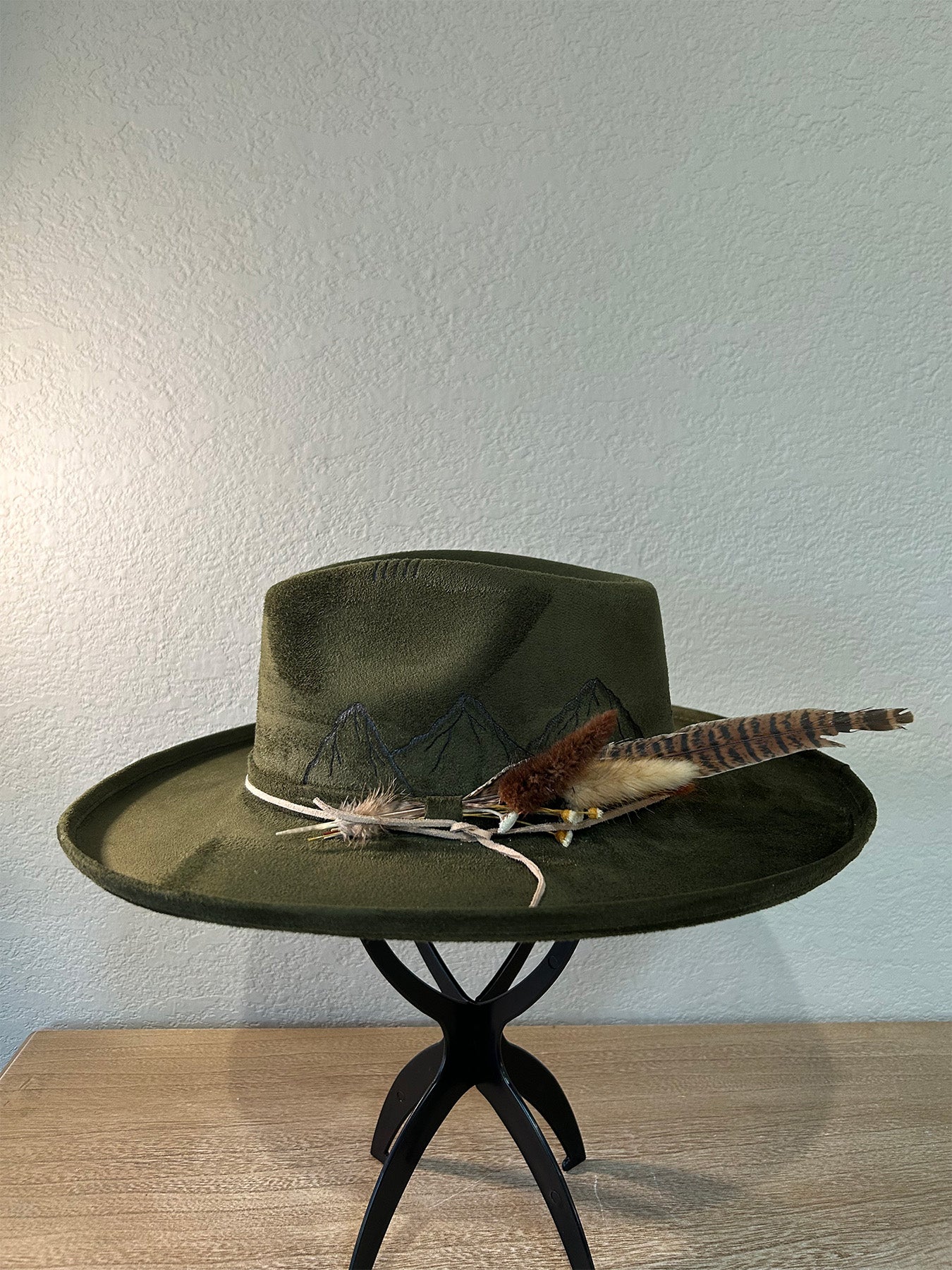 Mountain and floral fedora top hat