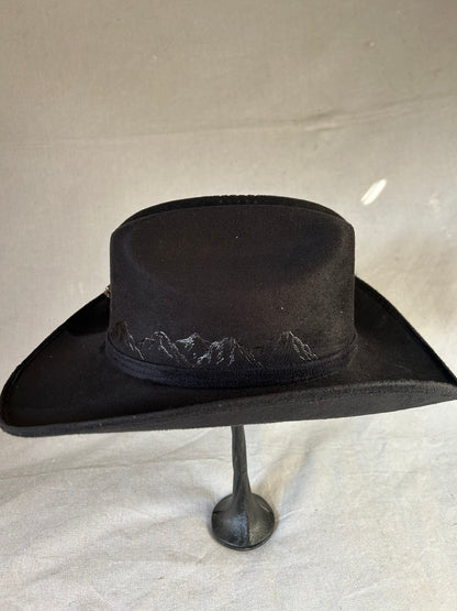 Marlboro Medium Black Suede Cowboy Hat”